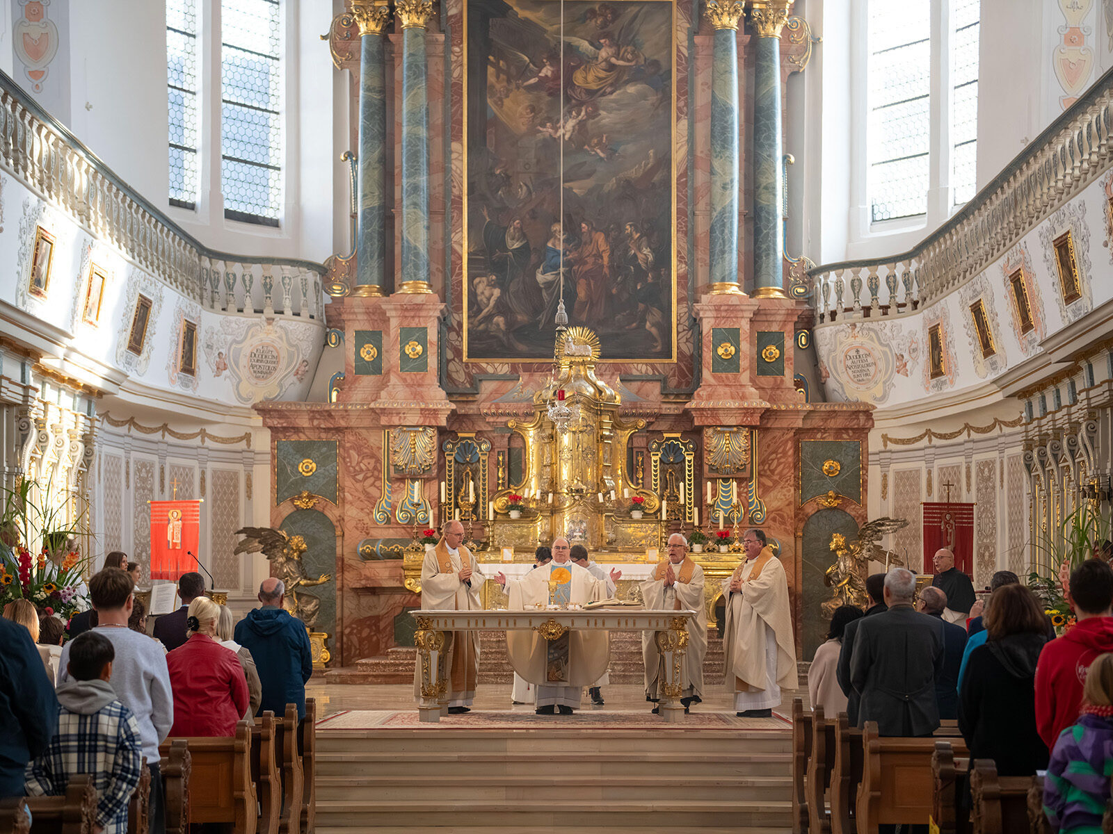 Festgottesdienst zur Campus-Einweihung in der Basilika St. Peter in Dillingen