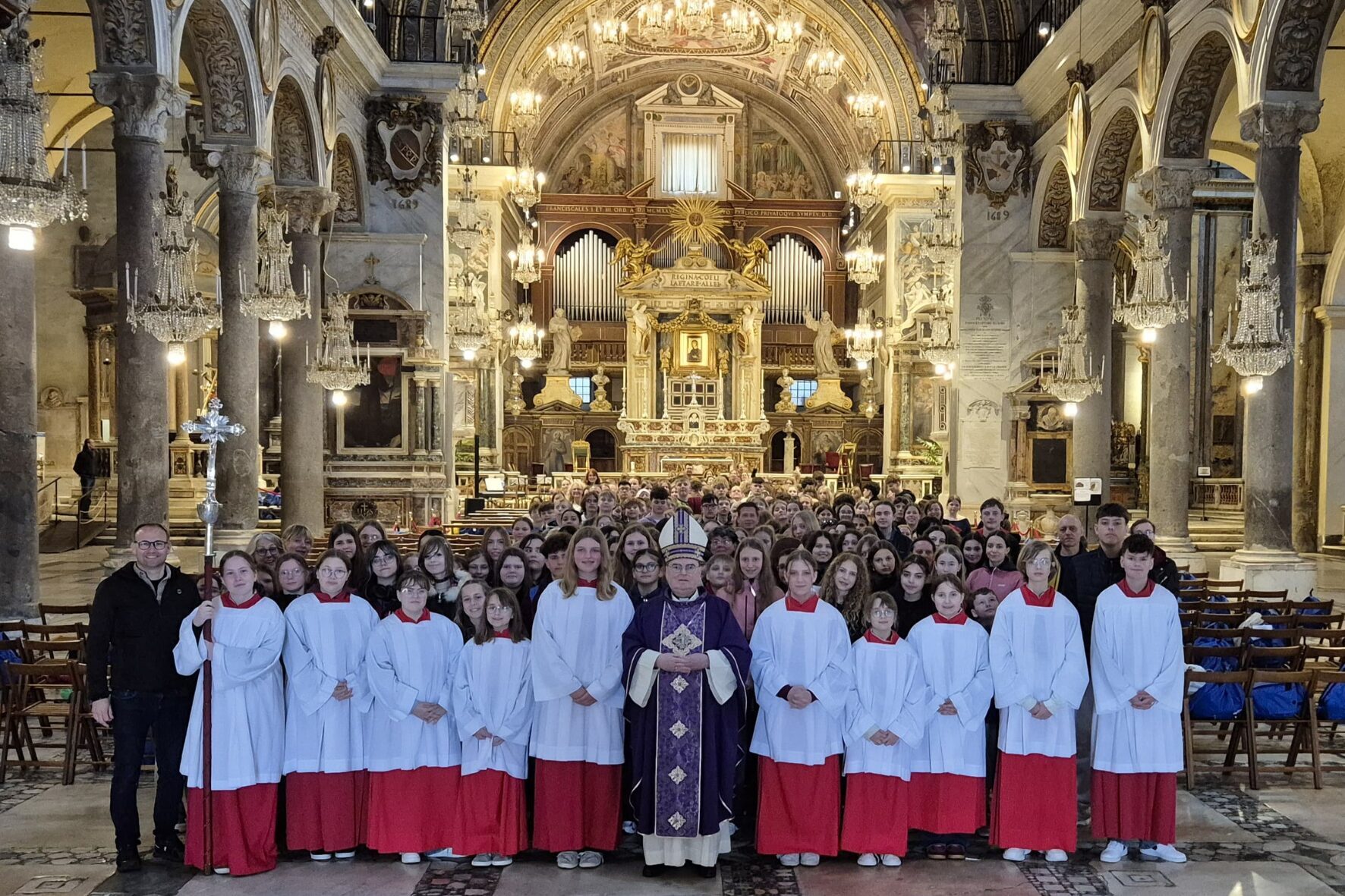 Schulmesse mit Bischof Bertram Meier in Rom, Realschule St. Ursula Donauwörth