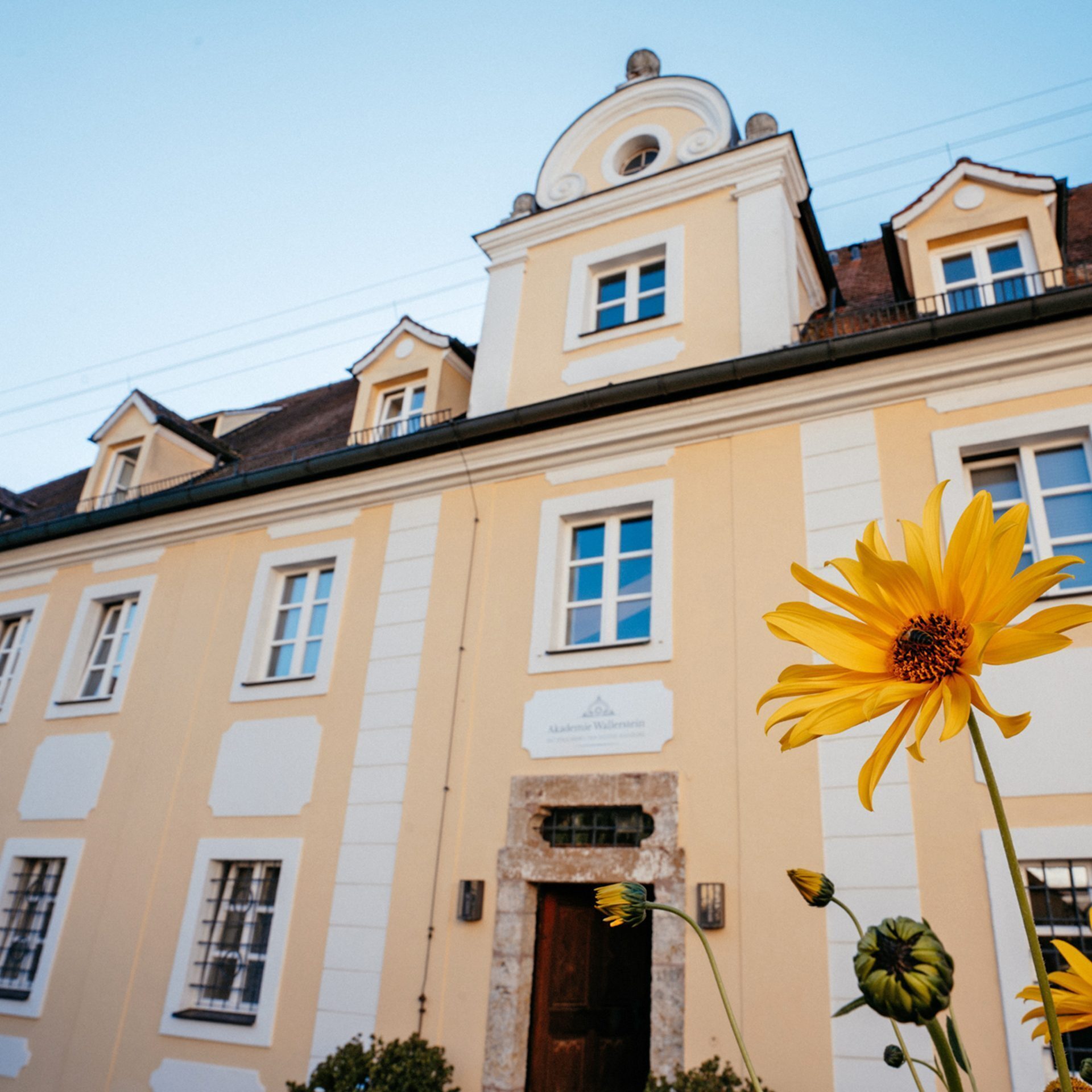 Akademie Wallerstein der Diözese Augsburg, Außenansicht des Fortbildungsgebäudes