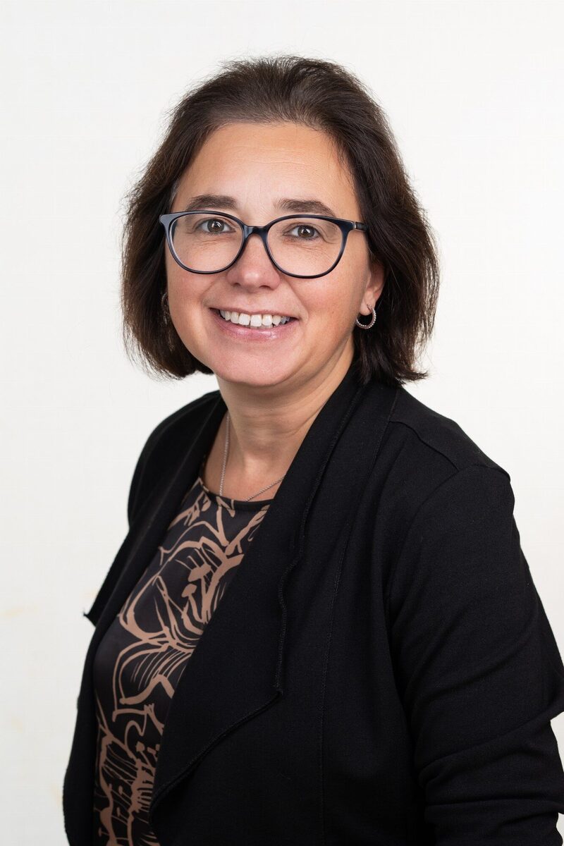 Larissa Hosmann, Finanzen und Controlling, Schulwerk der Diözese Augsburg